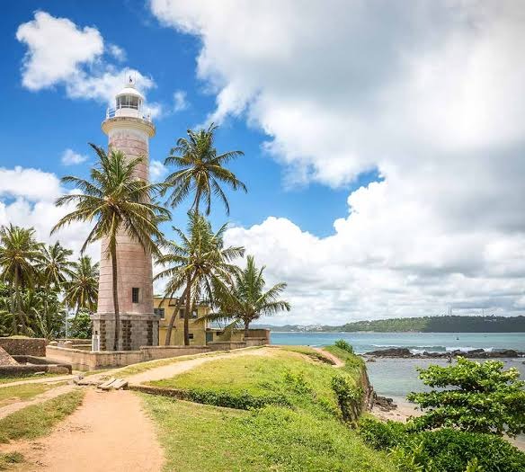 Discover the Historic Galle Fort - Lighthouse & Ramparts